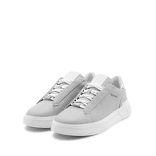 Load image into Gallery viewer, Sneaker VALENTINO Rey Grigia con VLogo bianco a contrasto e suola spessa bianca
