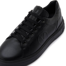 Load image into Gallery viewer, Sneaker VALENTINO Rey VLogo in nappa nera con suola bombata e tag in tessuto con logo