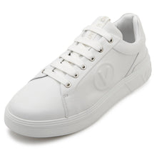 Carica l'immagine nel visualizzatore di Gallery, Sneaker VALENTINO Rey VLogo in nappa bianca con suola bombata e tag in tessuto con logo