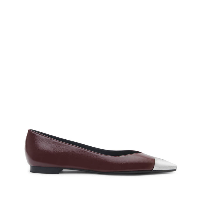 VALENTINO Ballerina nappa bordeaux puntale logato