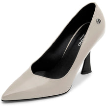 Load image into Gallery viewer, VALENTINO Ivory leather pumps high heel