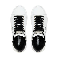 Carica l&#39;immagine nel visualizzatore di Gallery, VALENTINO Sneaker STUNNY White/Black Vlogo