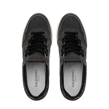 Carica l&#39;immagine nel visualizzatore di Gallery, VALENTINO sneaker Apollo scratch style black