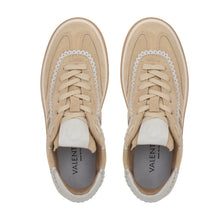 Carica l'immagine nel visualizzatore di Gallery, VALENTINO Sneaker Glossy Suede Contrast - Beige - Valentino by Mario Valentino