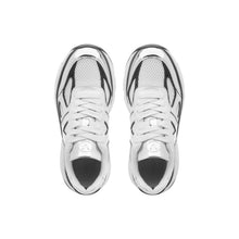 Load image into Gallery viewer, VALENTINO Sneaker Loto lam Chunky - vista dall'alto con focus sulla linea scarpa