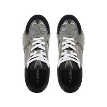 Carica l'immagine nel visualizzatore di Gallery, VALENTINO Sneaker Mars Black/Multi - vista dall'alto con focus sul tessuto tecnico
