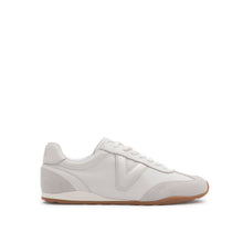 Carica l'immagine nel visualizzatore di Gallery, VALENTINO Sneaker Plush White - Valentino by Mario Valentino