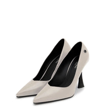 Load image into Gallery viewer, VALENTINO Ivory leather pumps high heel