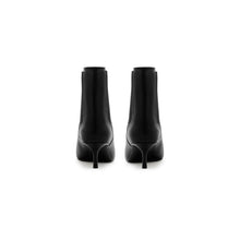 Carica l'immagine nel visualizzatore di Gallery, VALENTINO Ankle boots Black