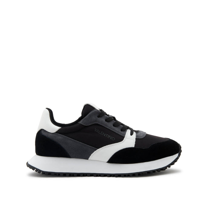 Sneaker VALENTINO DRED bianca e nera in nylon tecnico, camoscio e pelle di vitello con lettering laterale e suola ultralight dentellata