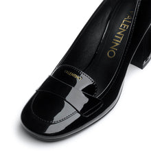 Load image into Gallery viewer, VALENTINO Mocassino con tacco Black