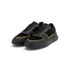Load image into Gallery viewer, VALENTINO Sneaker Rey Chunky Nero/Multi - Vista frontale di profilo con focus sulla punta rialzata