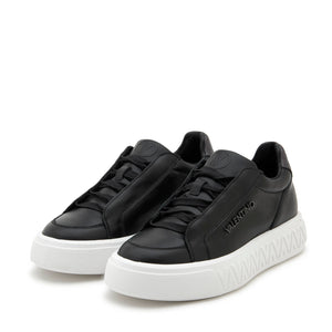 Sneaker VALENTINO Venus nera con logo laterale in rilievo, tallone laminato e suola VVV