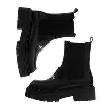 Load image into Gallery viewer, VALENTINO Chelsea Boots black